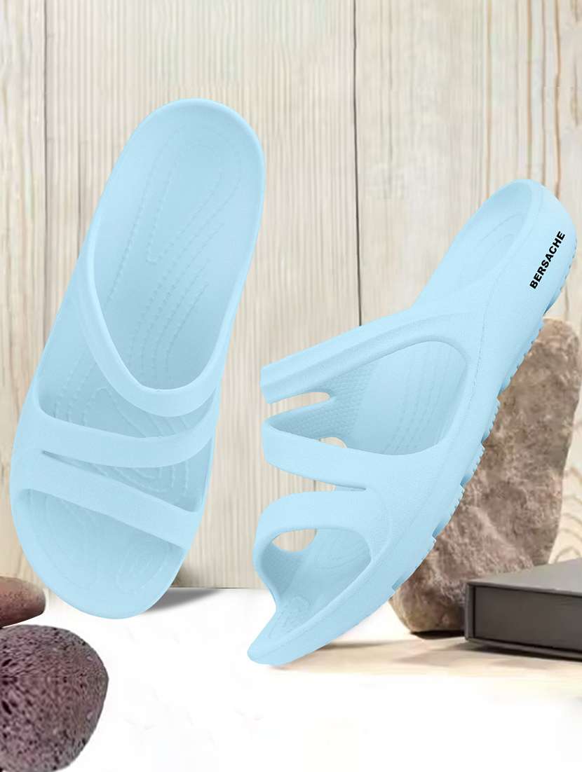 women solid slip on flip flop