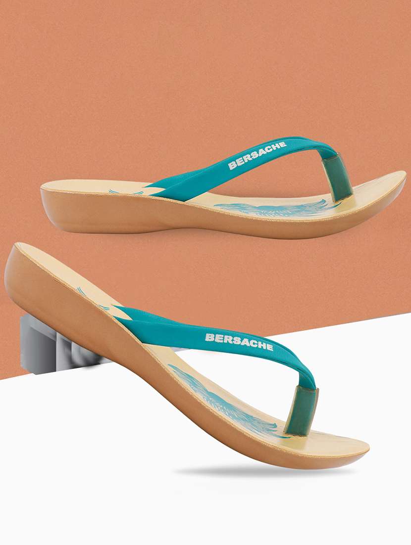 women solid slip on flip flop