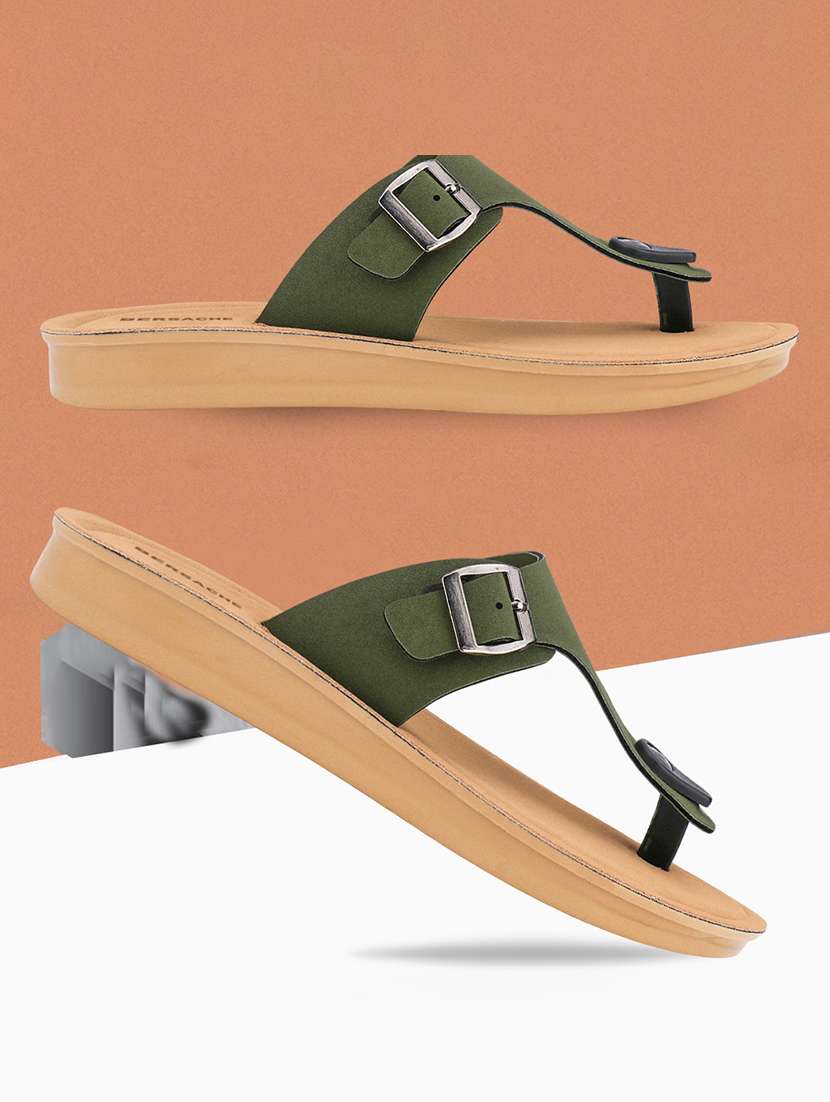 women solid slip on flip flop