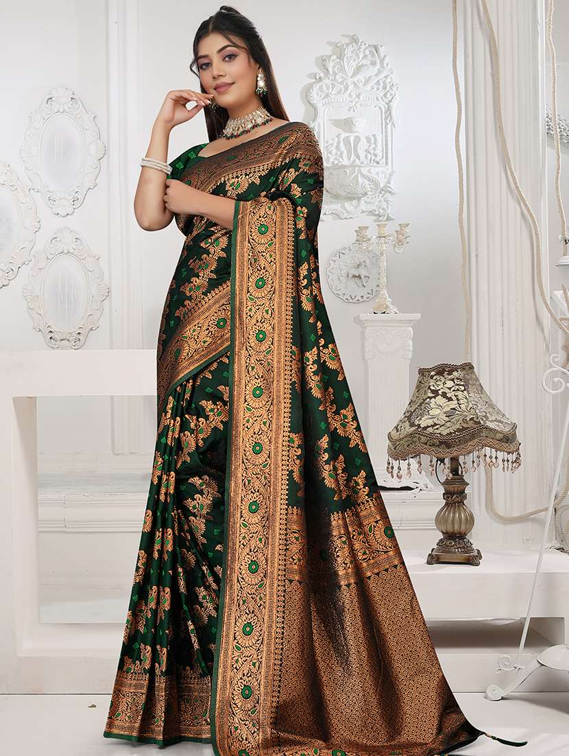 women self design banarasi saree with blouse