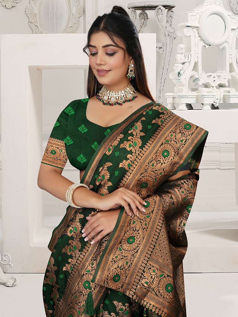 women self design banarasi saree with blouse - 22275908 -  Standard Image - 3