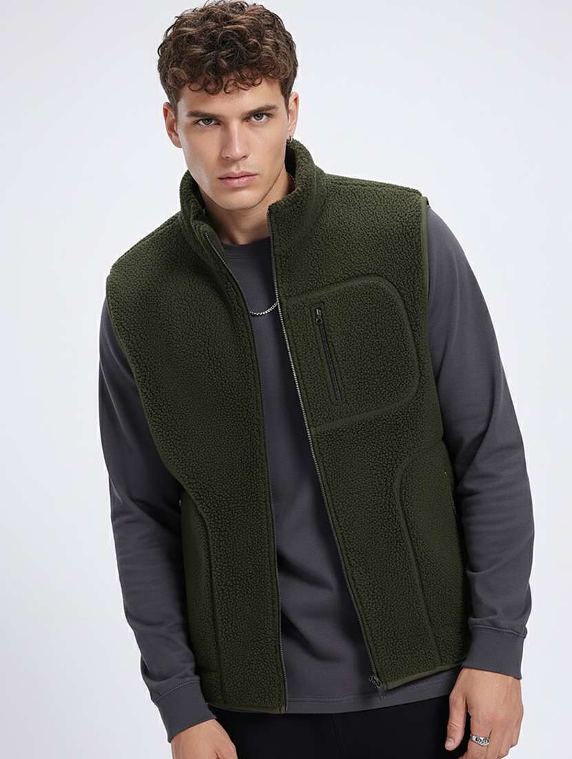 men solid sleeveless sweatshirt