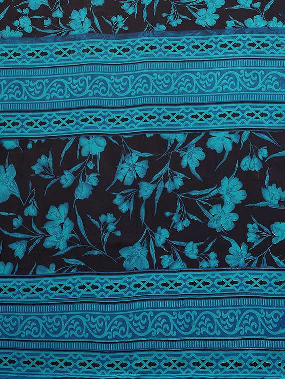 Women Printed Casual Wear Saree With Blouse - 22277556 -  Standard Image - 5