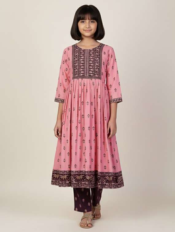 girls printed three quarter sleeve kurta