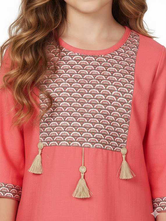 girls printed three quarter sleeve straight kurta - 22278324 -  Standard Image - 3