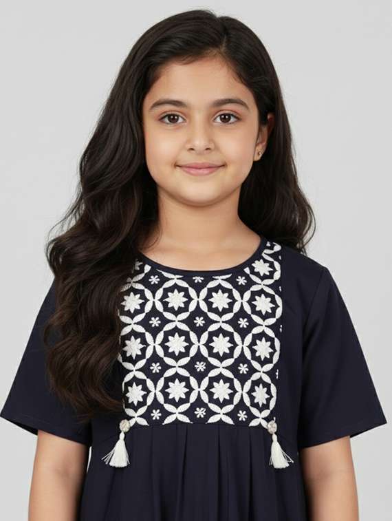 women embroidered short sleeve a-line kurta - 22278329 -  Standard Image - 3