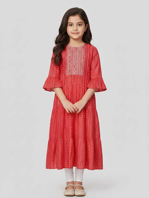 women printed three quarter sleeve kurta
