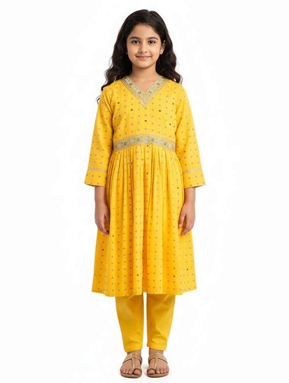 girls printed three quarter sleeve kurta