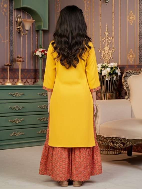 women three quarter sleeve kurta - 22278378 -  Standard Image - 3