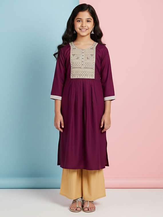 girls three quarter sleeve a-line kurta