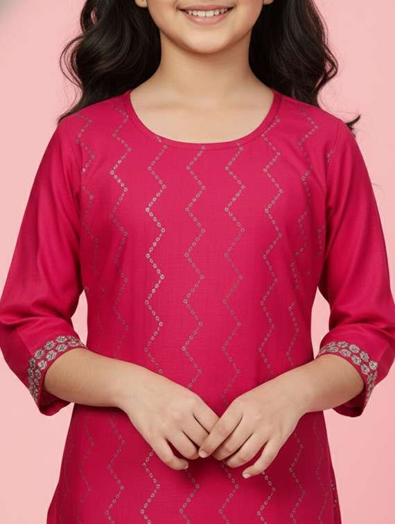 girls three quarter sleeve straight kurta - 22278409 -  Standard Image - 3