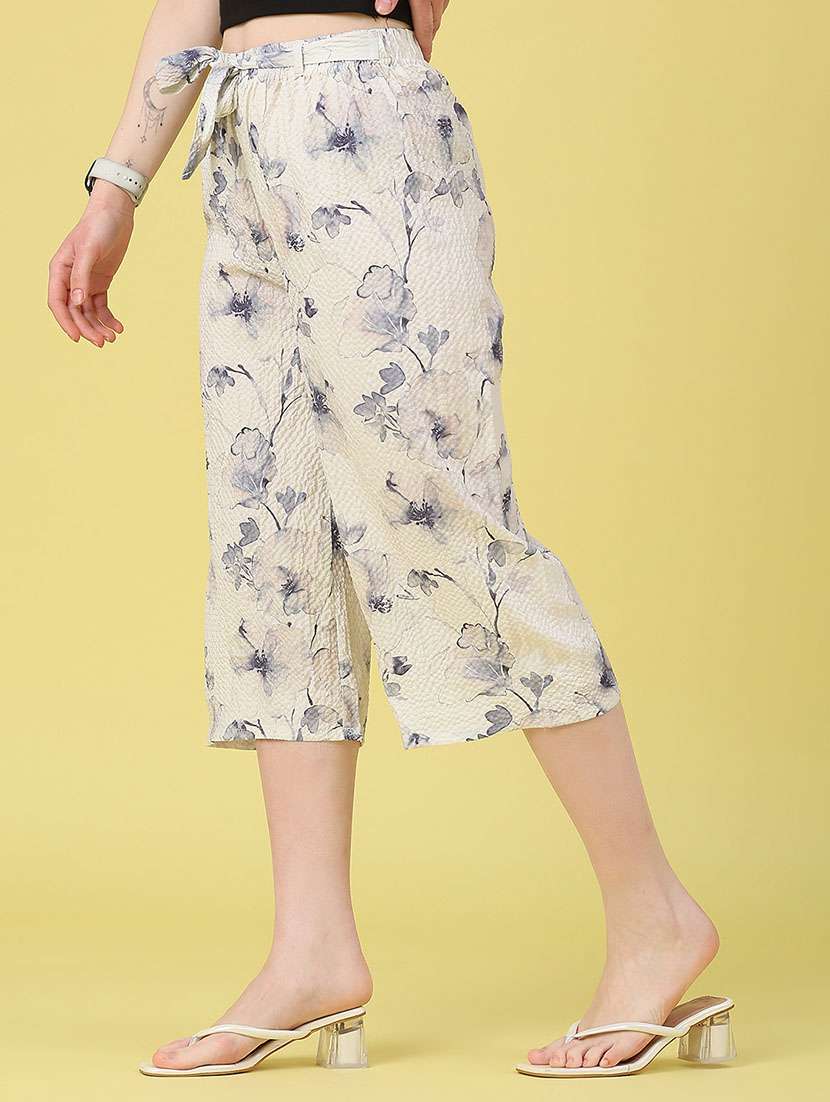 women printed mid rise capri - 22278500 -  Standard Image - 3