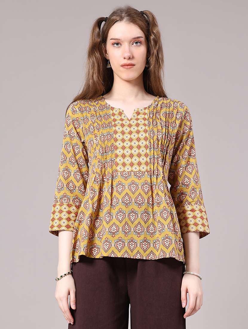 women printed notch neck top