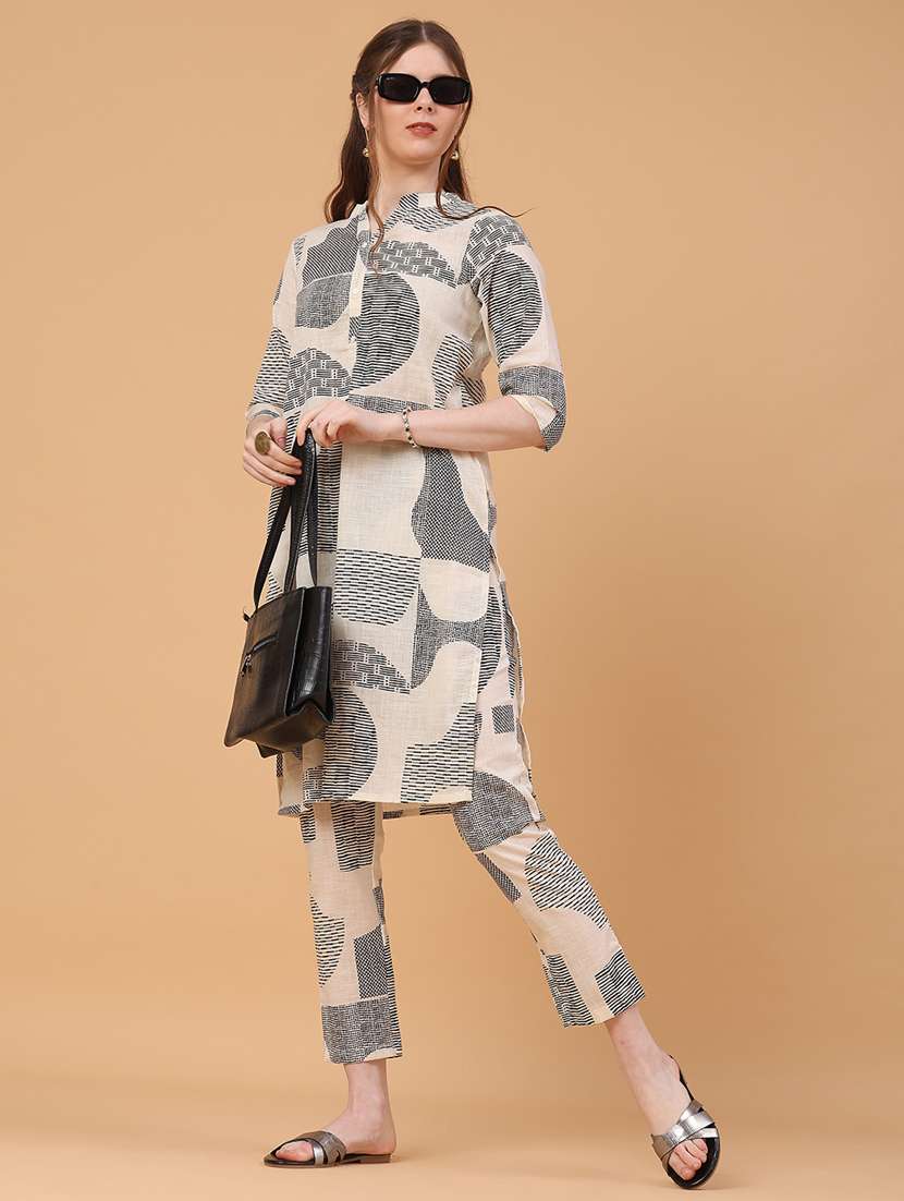 women printed three quarter sleeve ethnic co-ord set