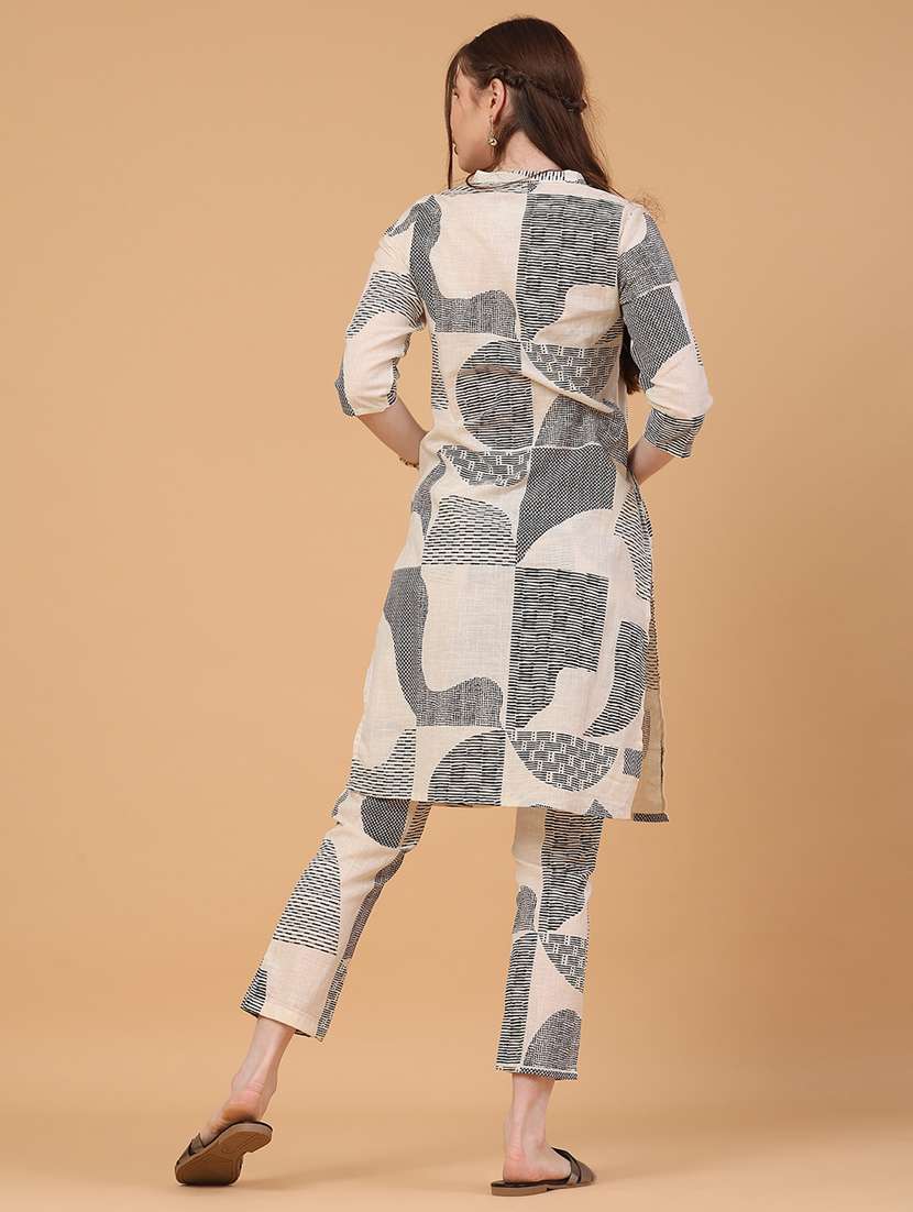 women printed three quarter sleeve ethnic co-ord set - 22278939 -  Standard Image - 3