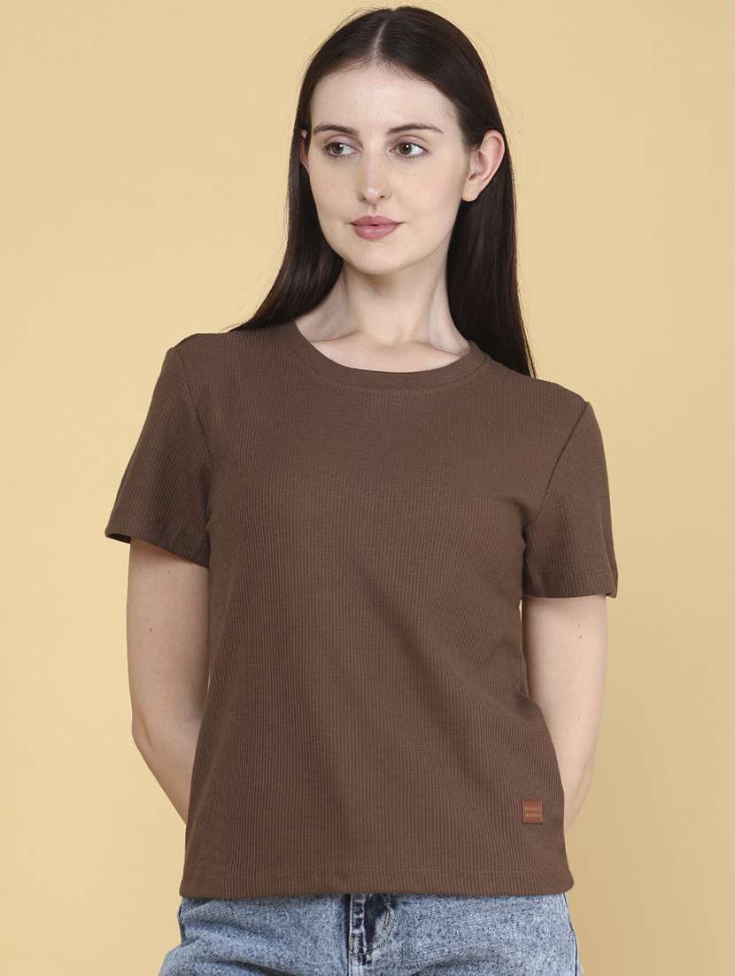 women solid round neck top