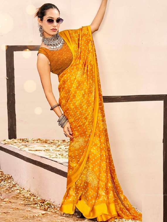 women printed casual wear saree with blouse