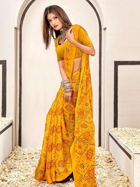 women printed casual wear saree with blouse