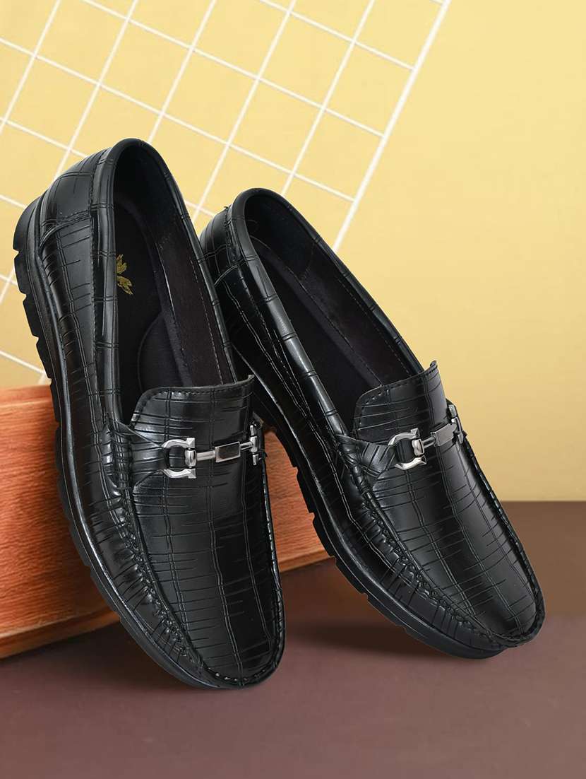 men solid horsebit slip on loafer