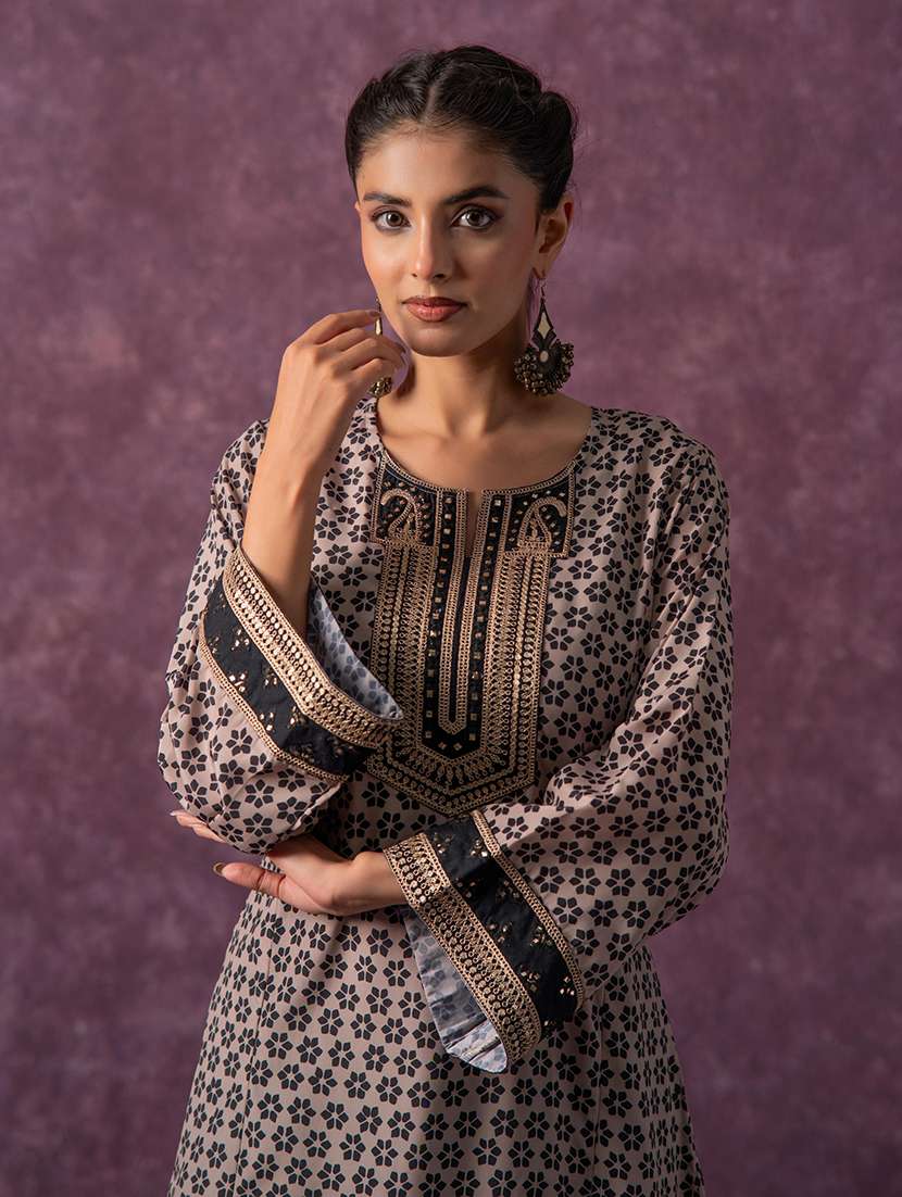 women printed long sleeve a-line kurta - 22279271 -  Standard Image - 3