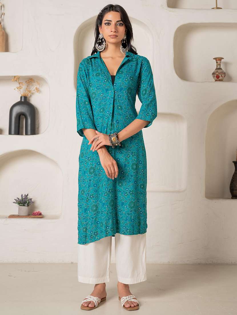 women printed three quarter sleeve straight kurta