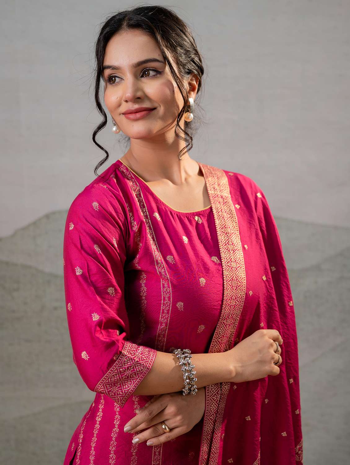 women self design three quarter sleeve kurta pant with dupatta set - 22279291 -  Standard Image - 3