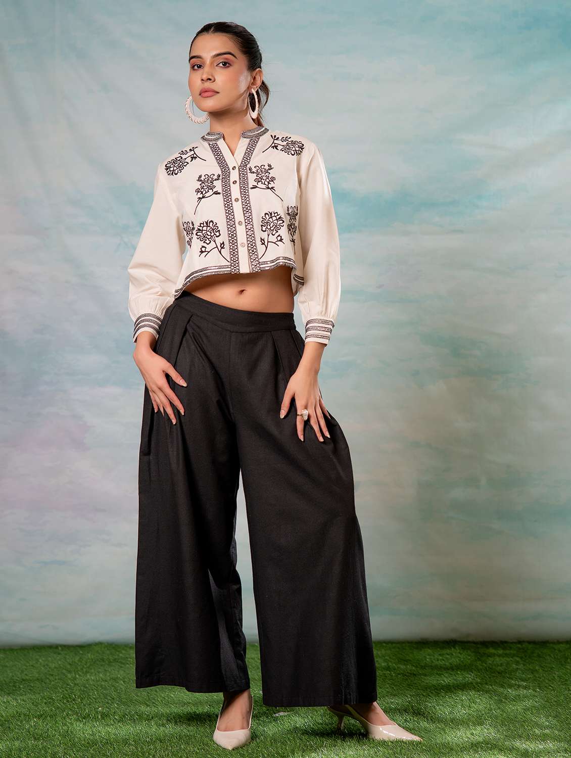 women floral three quarter sleeve kurta pant set - 22279293 -  Standard Image - 3