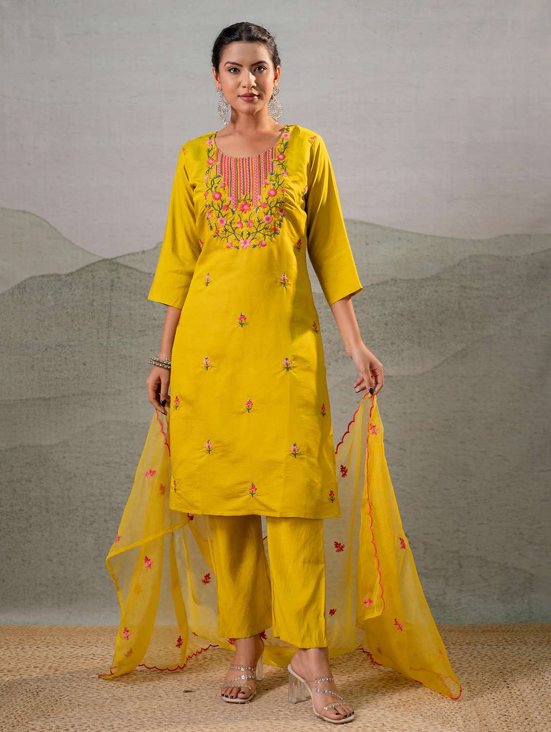 women solid with work three quarter sleeve kurta pant with dupatta set