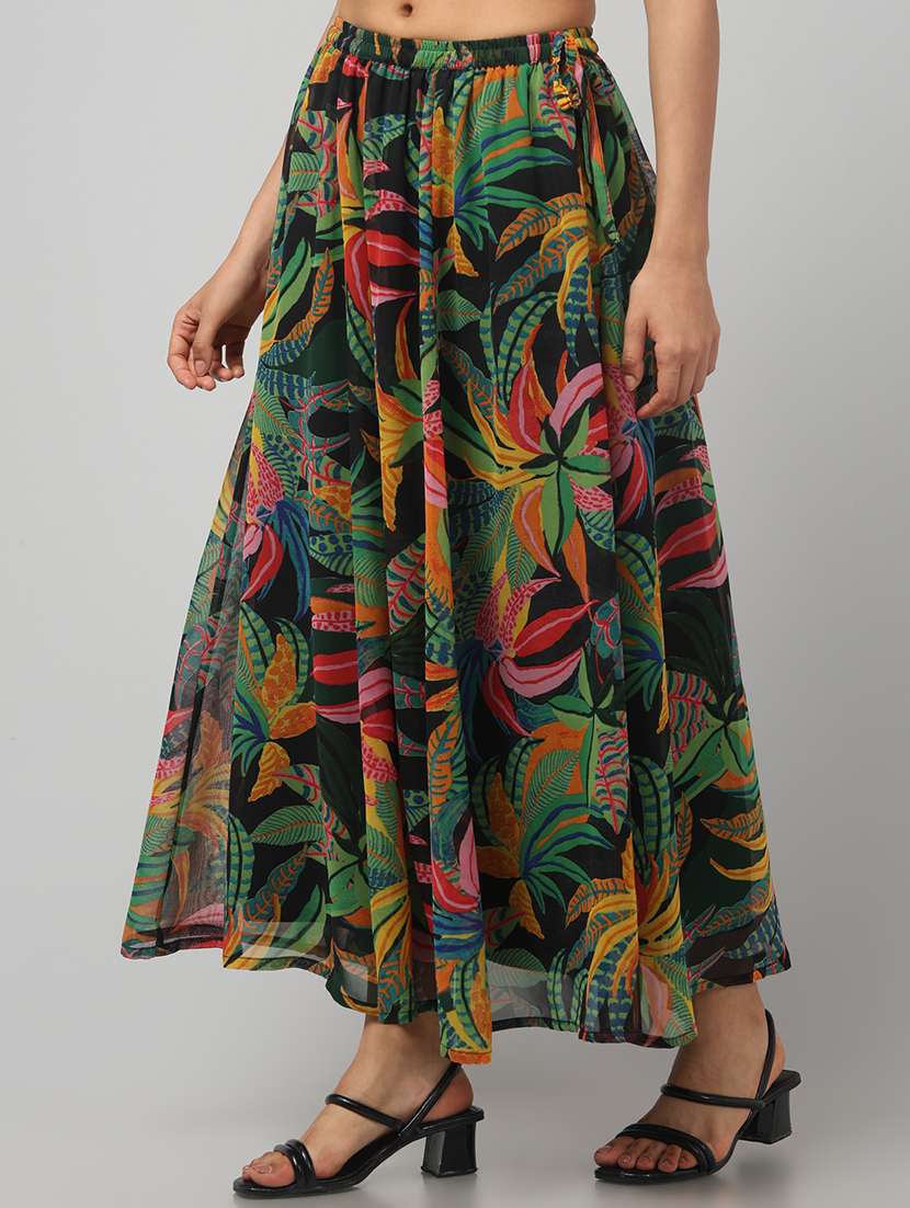 women printed mid rise flared skirt
