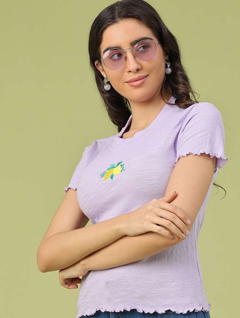 women embeoidered short sleeve t-shirt