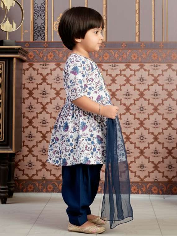 girls printed kurta and salwar with dupatta set - 22280370 -  Standard Image - 3