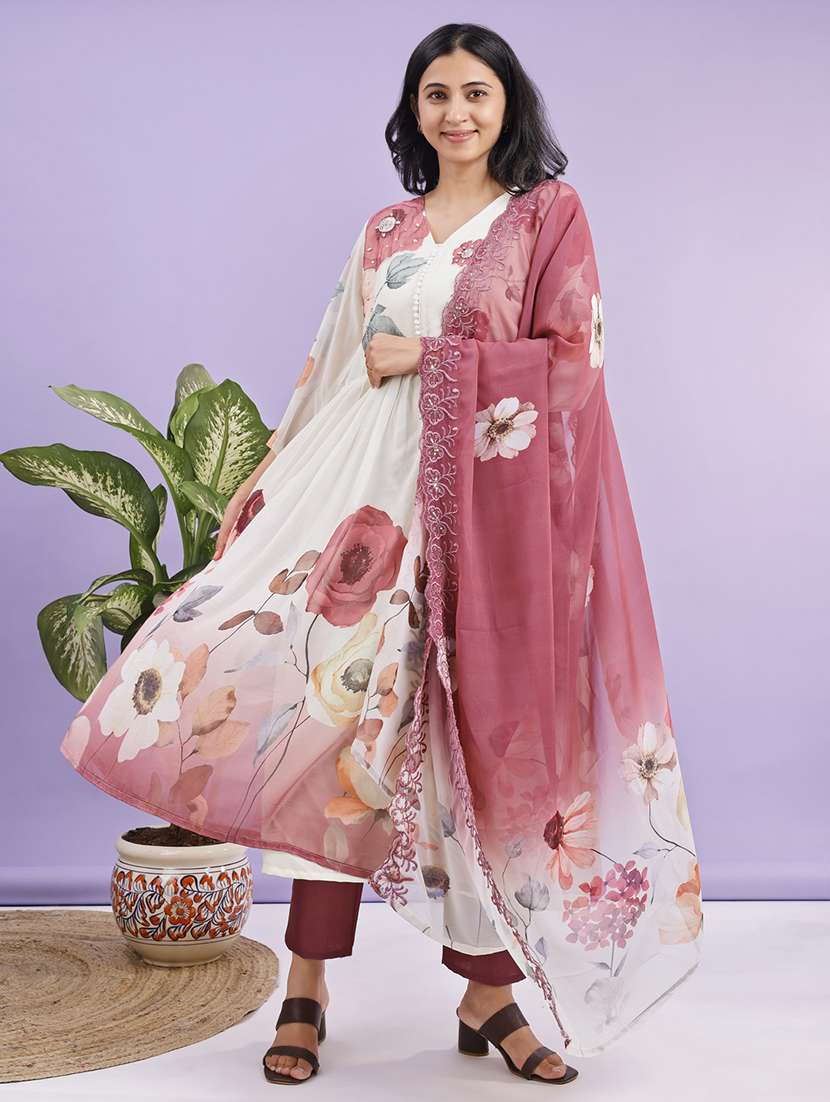 women floral three quarter sleeve kurta pant with dupatta set - 22280439 -  Standard Image - 3