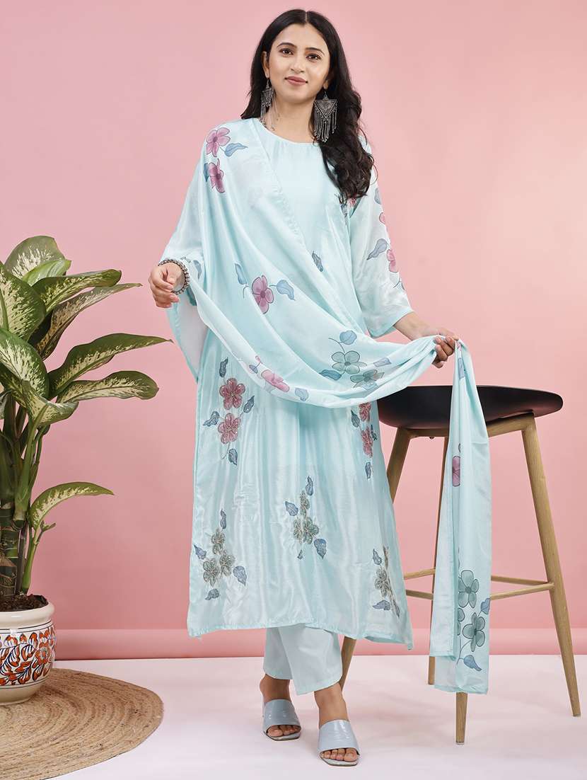 women floral three quarter sleeve kurta pant with dupatta set - 22280441 -  Standard Image - 3
