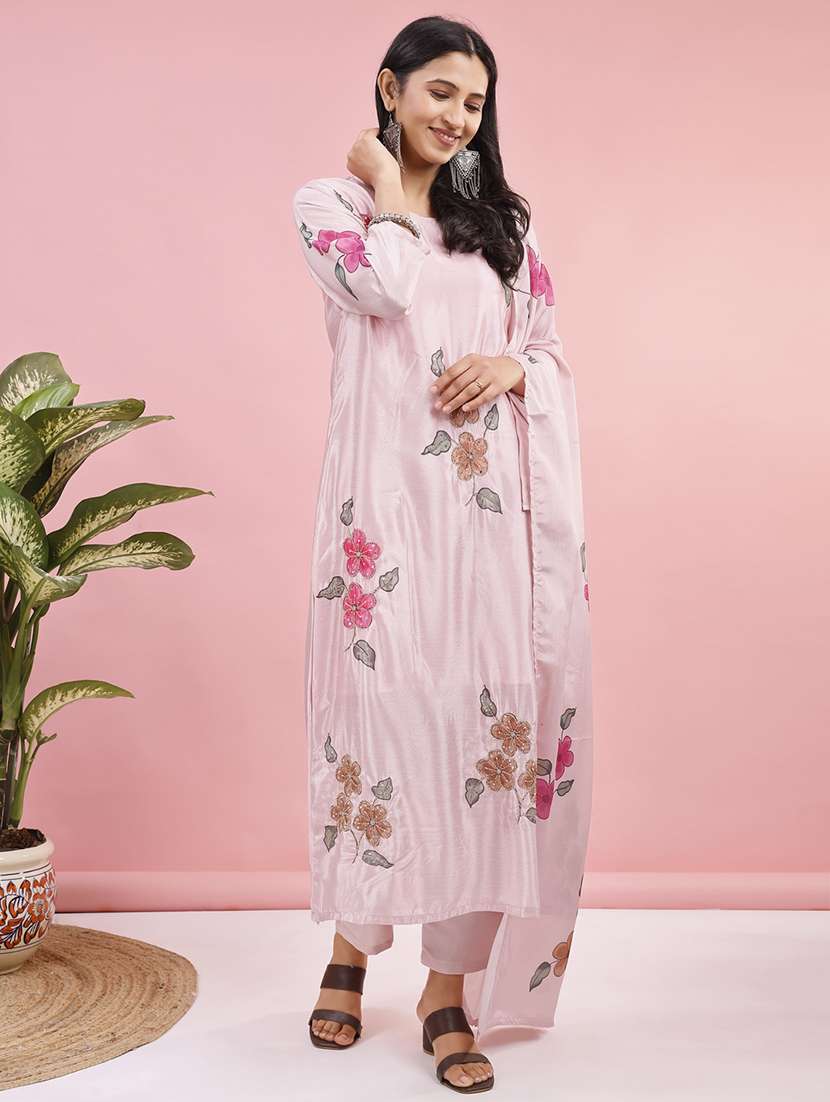 women floral three quarter sleeve kurta pant with dupatta set - 22280442 -  Standard Image - 3