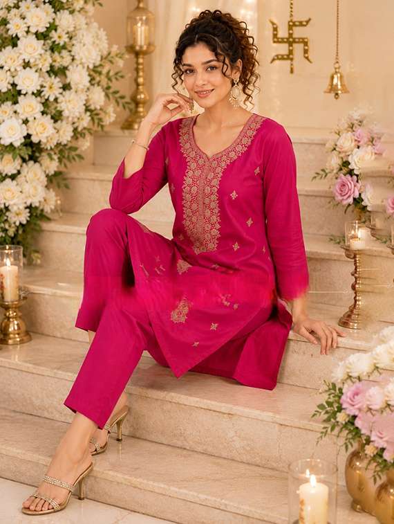 women floral three quarter sleeve kurta pant with dupatta set - 22280442 -  Standard Image - 3