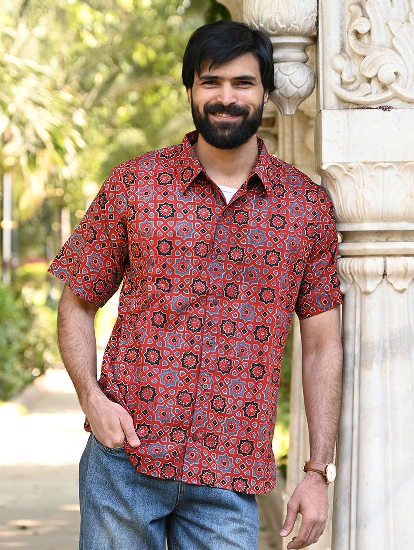 men printed collared short sleeve casual shirt