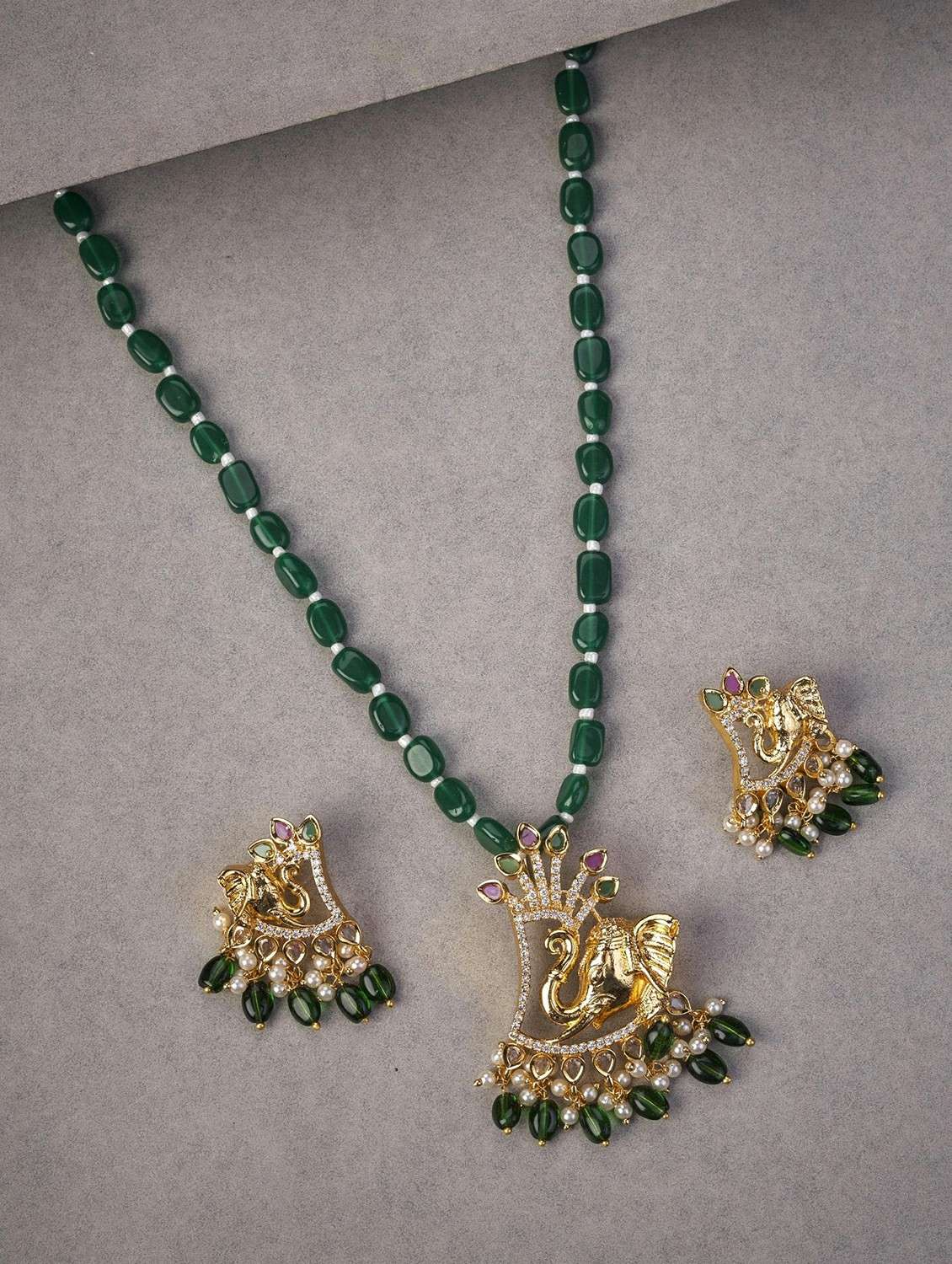 women gold plated pendent set with earring