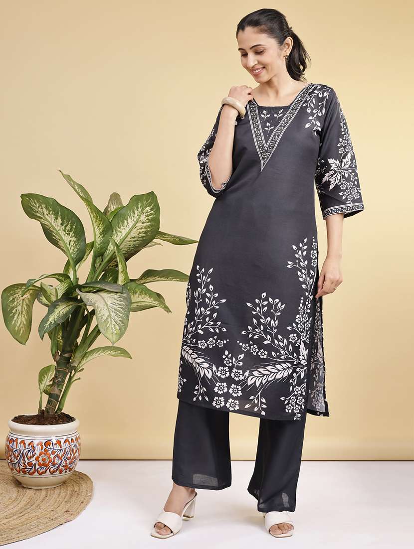 women printed three quarter sleeve kurta pant set - 22281014 -  Standard Image - 3