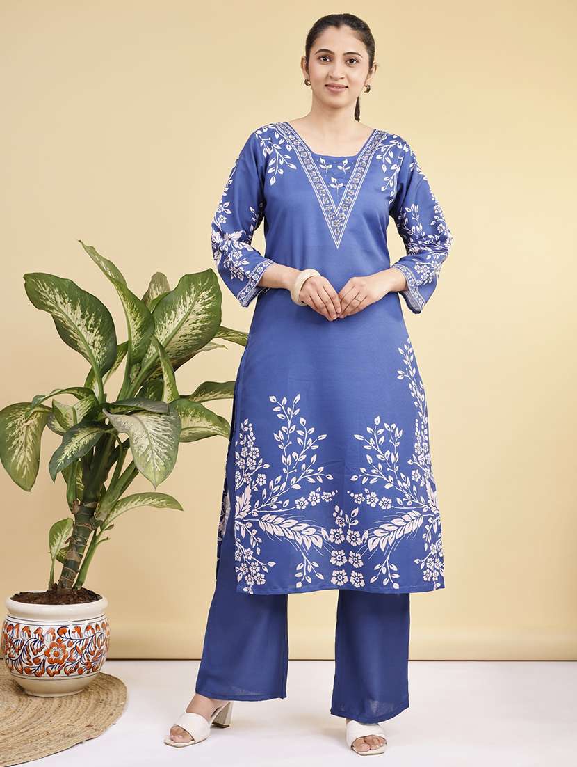 women printed three quarter sleeve kurta pant set
