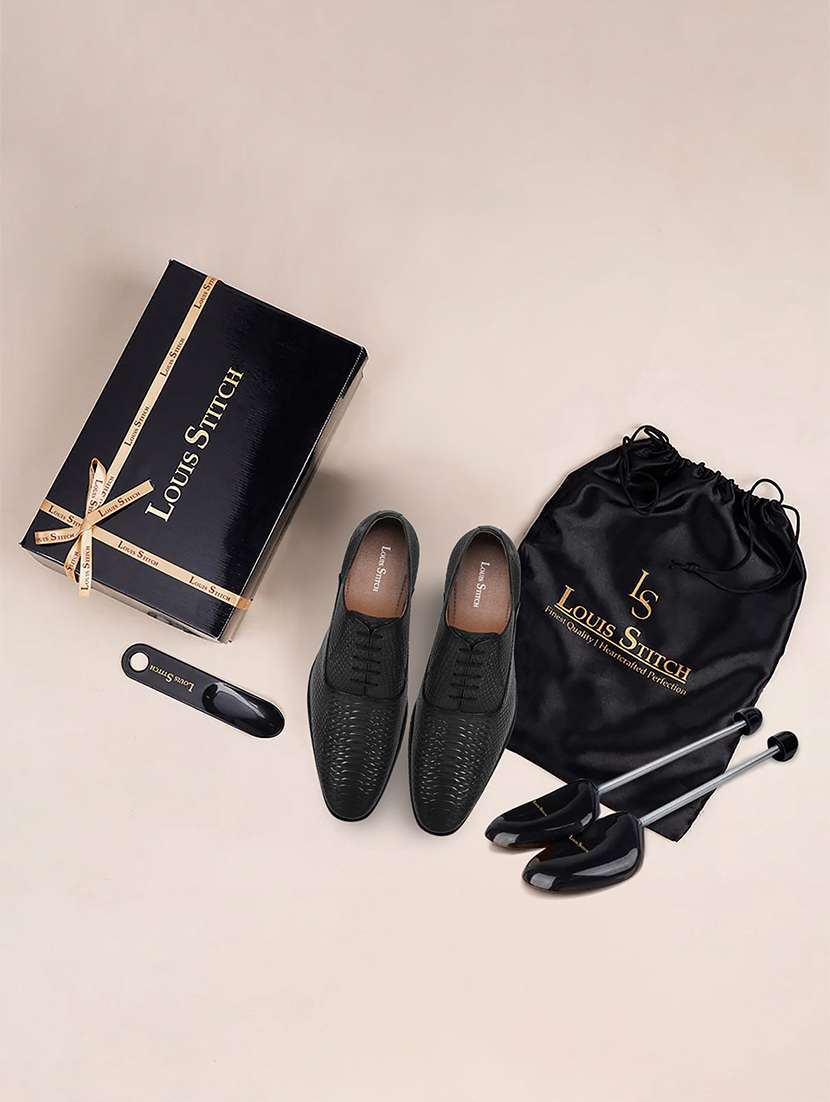 men textured lace-up derbies - 22281039 -  Standard Image - 3