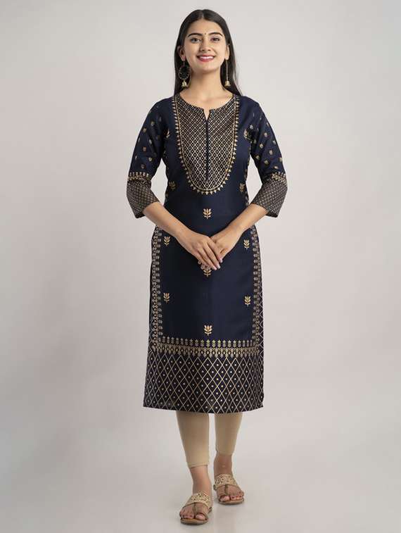 women printed three quartrer sleeve straight kurta