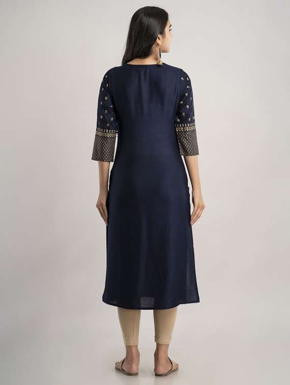 women printed three quartrer sleeve straight kurta - 22281177 -  Standard Image - 3