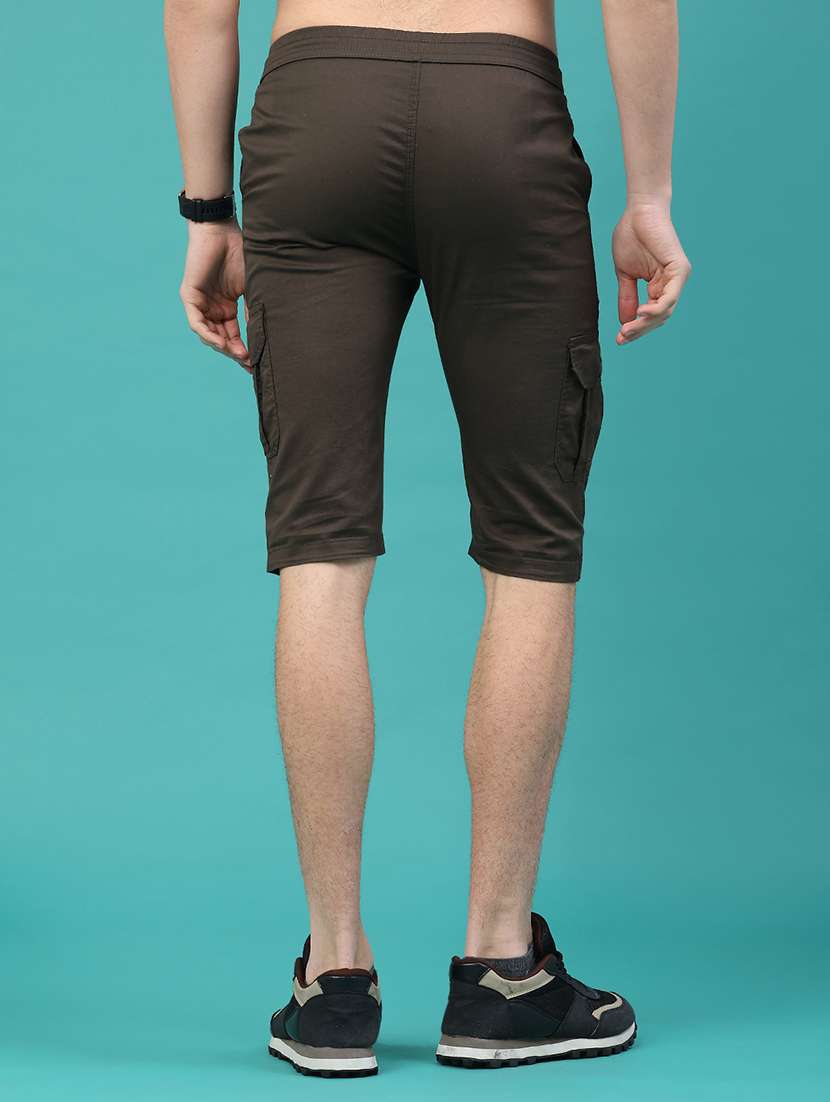 men solid mid rise cargo shorts - 22281790 -  Standard Image - 3