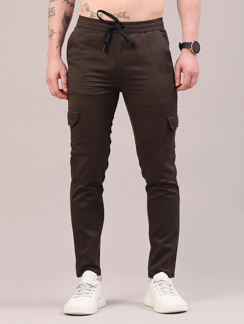 men solid mid rise regular fit cargo 