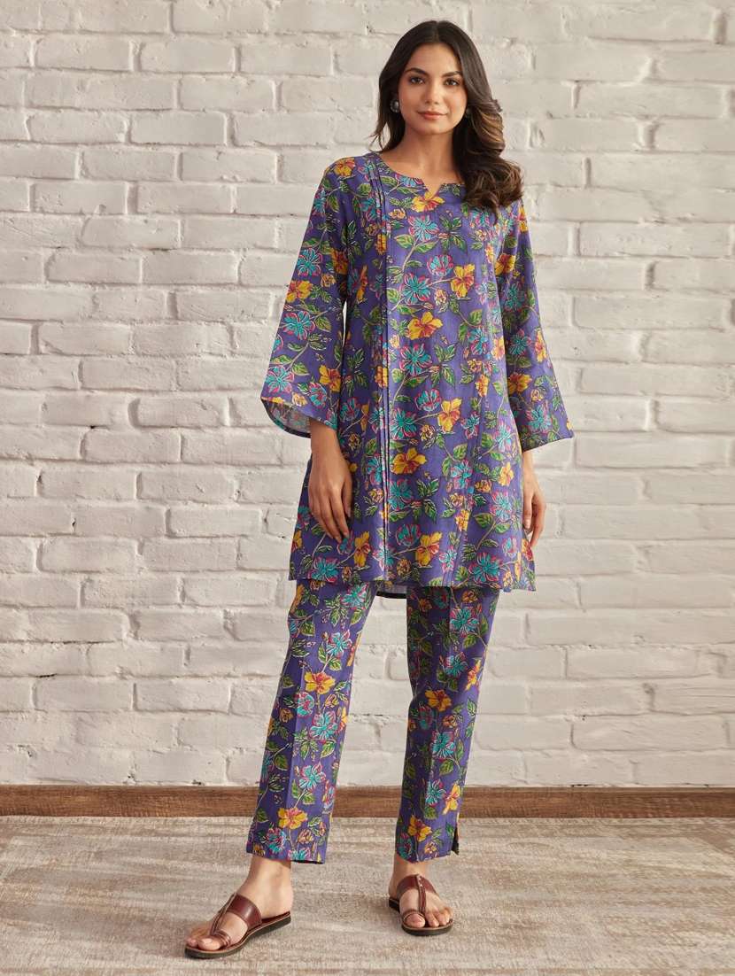 women printed bell sleeve ethnic co-ord set