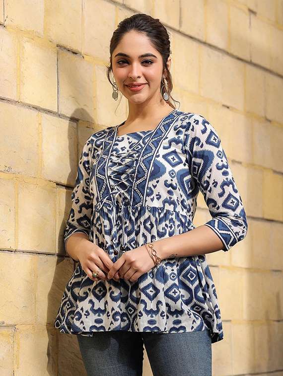 women printed three quartre sleeve kurti