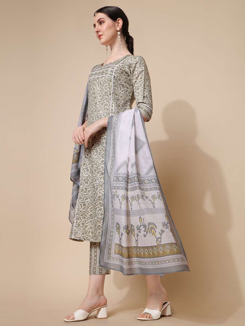 women printed three quarter sleeve kurta pant with dupatta set