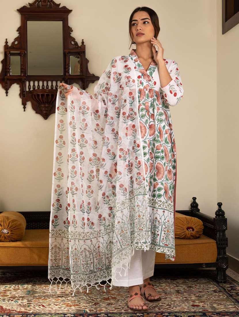 women printed three quarter sleeve kurta pant with dupatta set