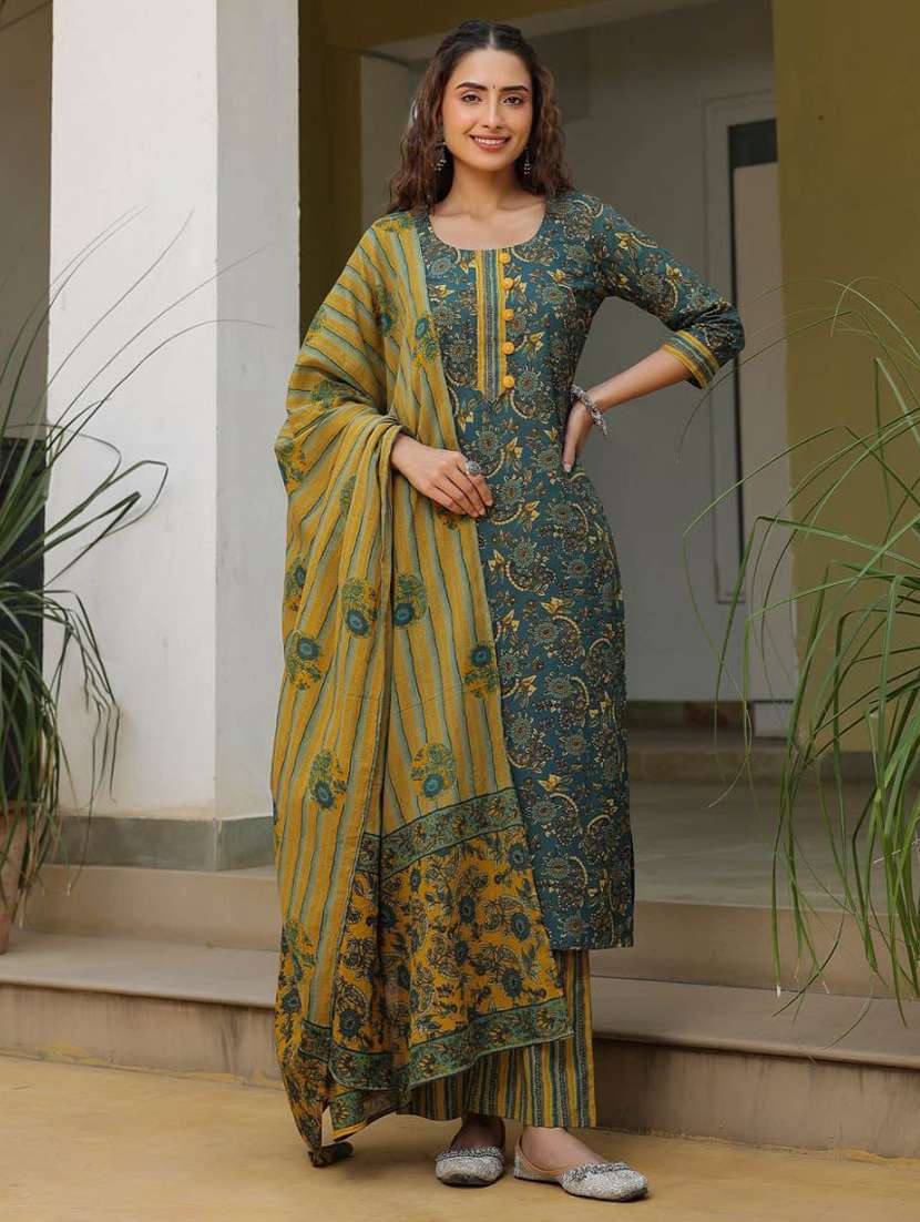 women floral three quarter sleeve kurta pant with dupatta set
