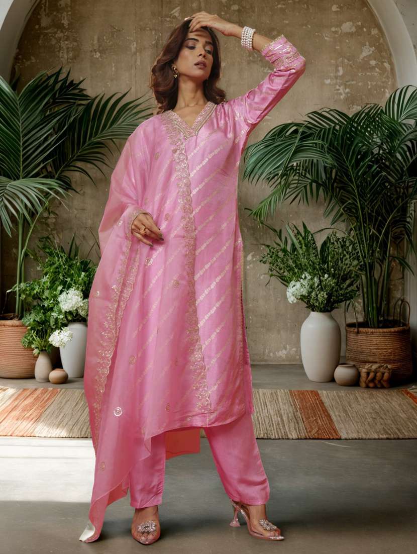 women self design three quarter sleeve kurta pant with dupatta set - 22282147 -  Standard Image - 3